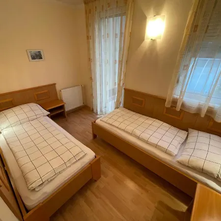 Garda Wellness Apartmanhaz Héviz