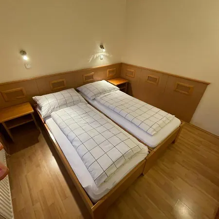 Garda Aparthotel *