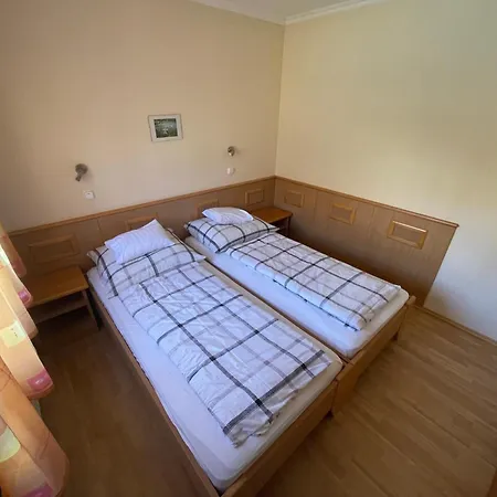 Garda Wellness Apartmanhaz Hotel apartamentowy Héviz
