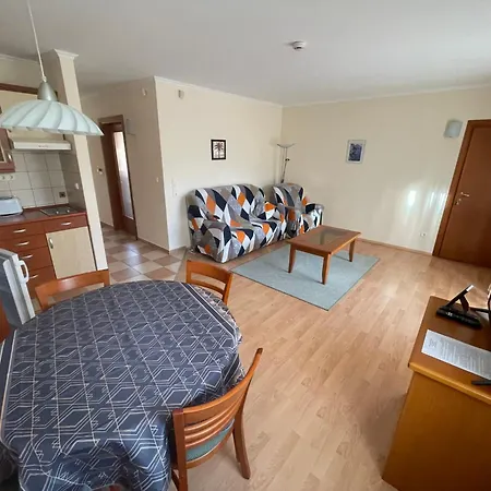 Garda Wellness Apartmanhaz Hotel apartamentowy 4*