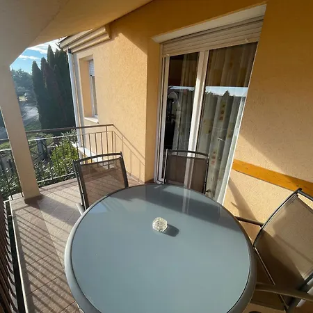 Garda Wellness Apartmanhaz Héviz